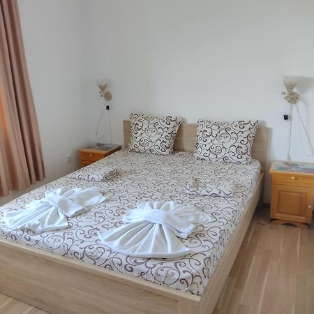 Къща За Гости Янка Hotel Nesebar Exterior photo